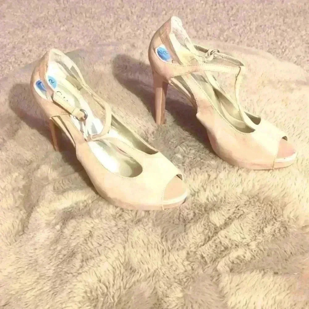 Guess heels, tan, size 7.5